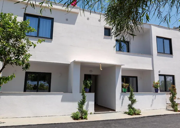 Vila Sefedin