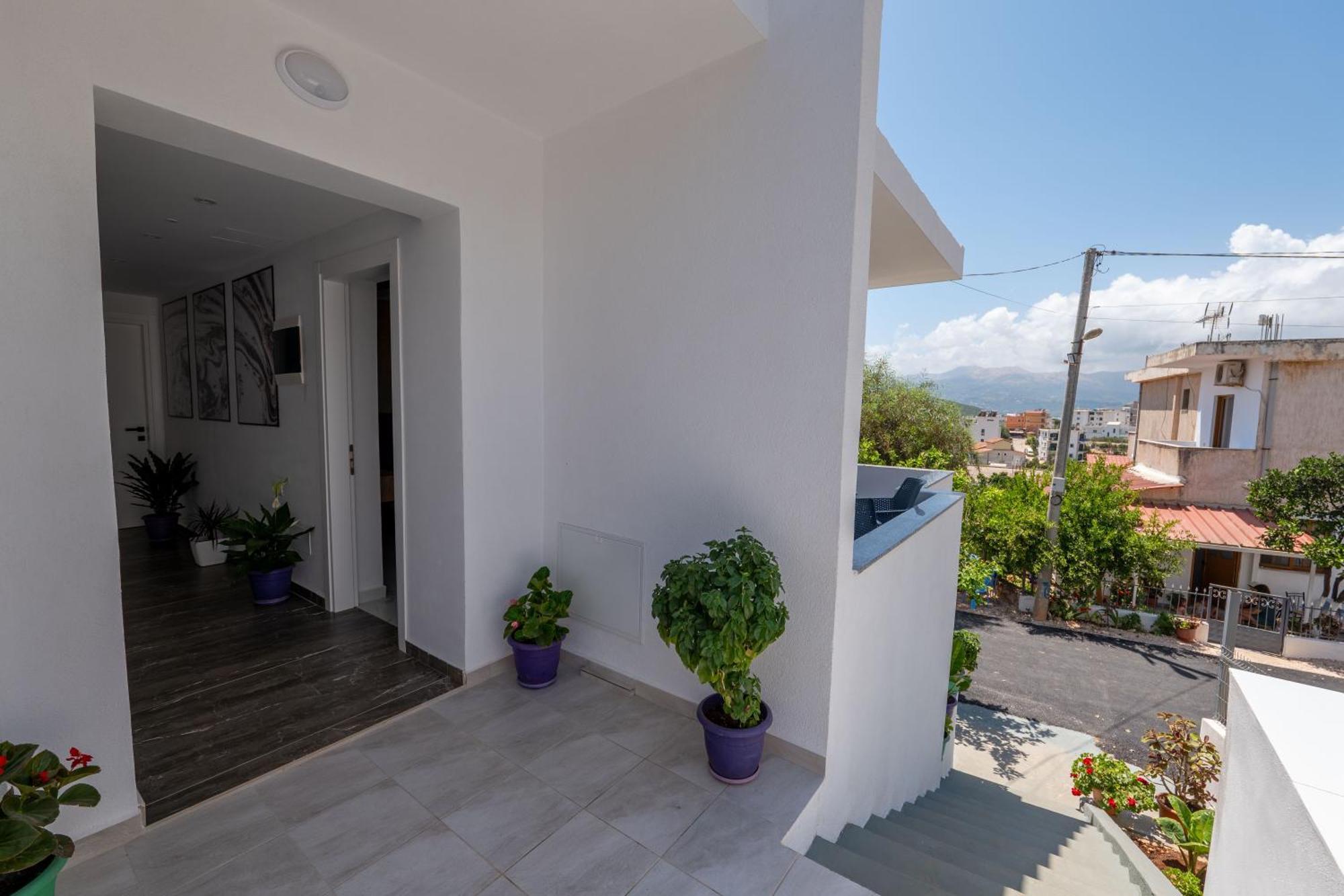Sefedin Apartment